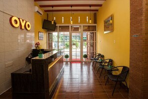 Reception - OYO 1052 Sentosa Jaya Guest House Syariah (Medan)