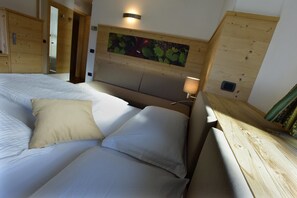 Standard Double or Twin Room, Balcony, Valley View