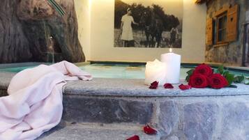Bồn tắm spa trong nhà