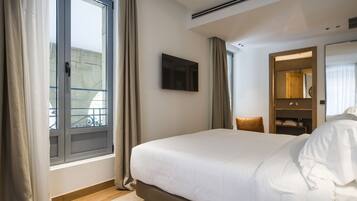 Eenvoudige suite | 2 slaapkamers, luxe beddengoed, donsdekens, Select Comfort-bedden