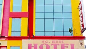 Front of property - H2 - Sungai Besi Hotel (Seri Kembangan)