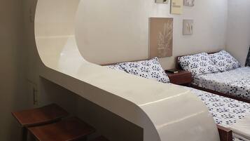 Estudio | Cocina privada | Refrigerador con congelador, microondas y parrilla de estufa