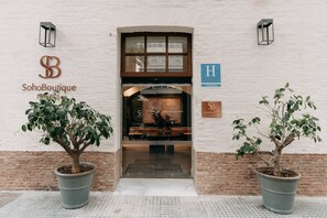 Entrée de l’hébergement 