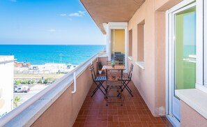 Departamento, 3 habitaciones | Vista del balcón