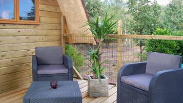 Cabin tiện nghi đơn giản (Iles Cabanes) | Hiên