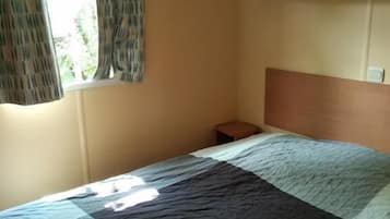 Mobile Home, 2 Bedrooms, Terrace | 2 bedrooms, individually decorated, individually furnished