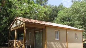 Chalé, 2 quartos, terraço (Chalet 28) | Terraço/pátio