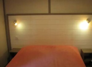 Chalet, 2 Schlafzimmer, Terrasse (Chalet 28)