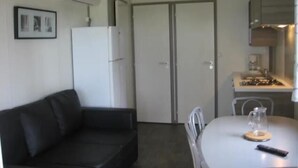 Chalé, 2 quartos, terraço (Chalet 28) | Área de estar