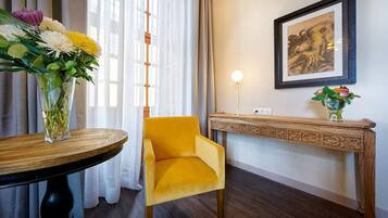 Habitación Premium (Guanarteme) | Caja fuerte, decoración individual, mobiliario individual y wifi gratis