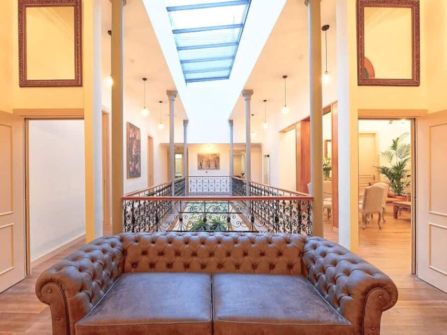 Télévision à écran plasma de 42 pouces avec chaßnes numériques