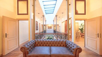 42-inch plasma TV with digital channels