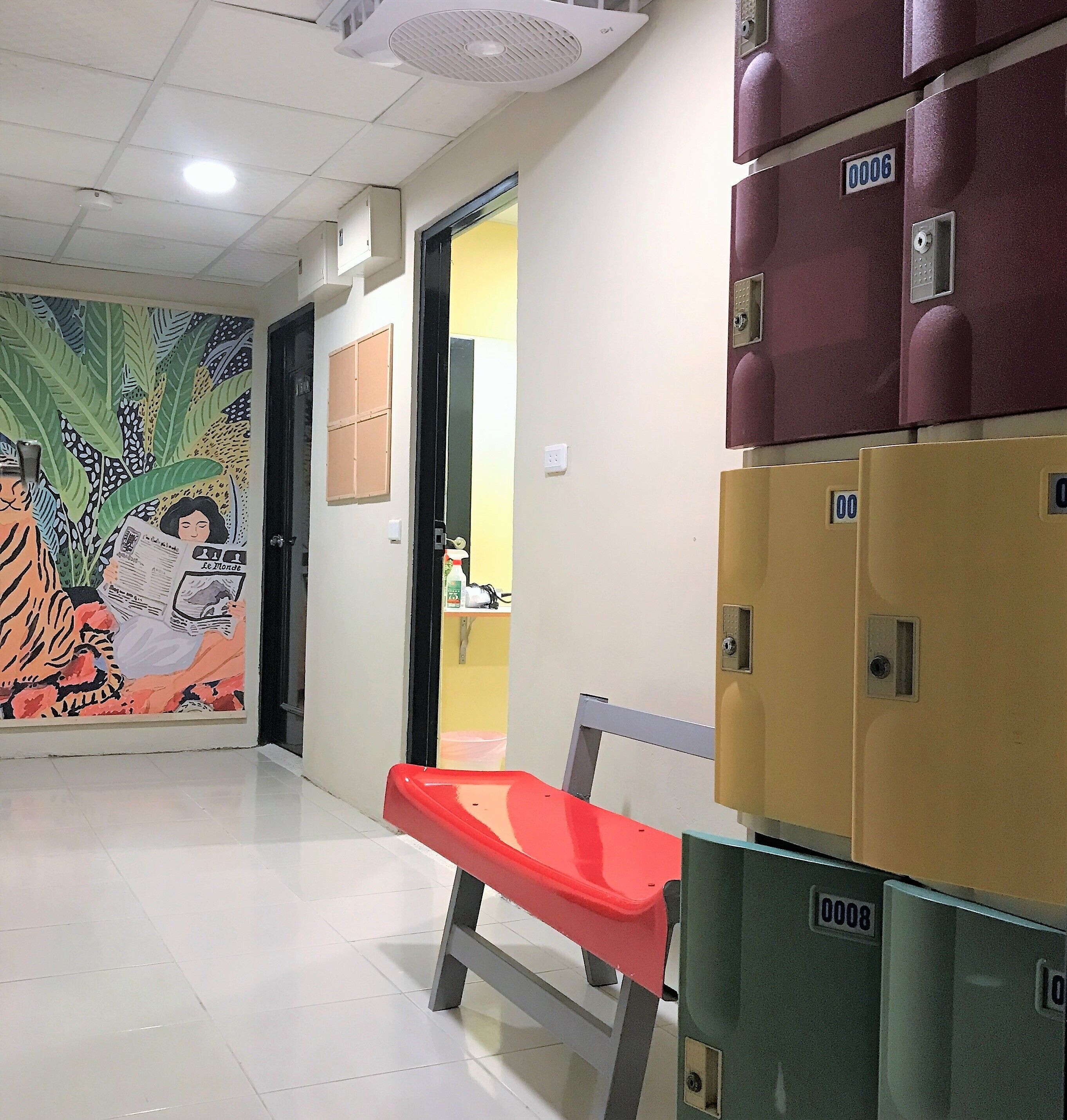 blackout curtains, free wifi, bed sheets