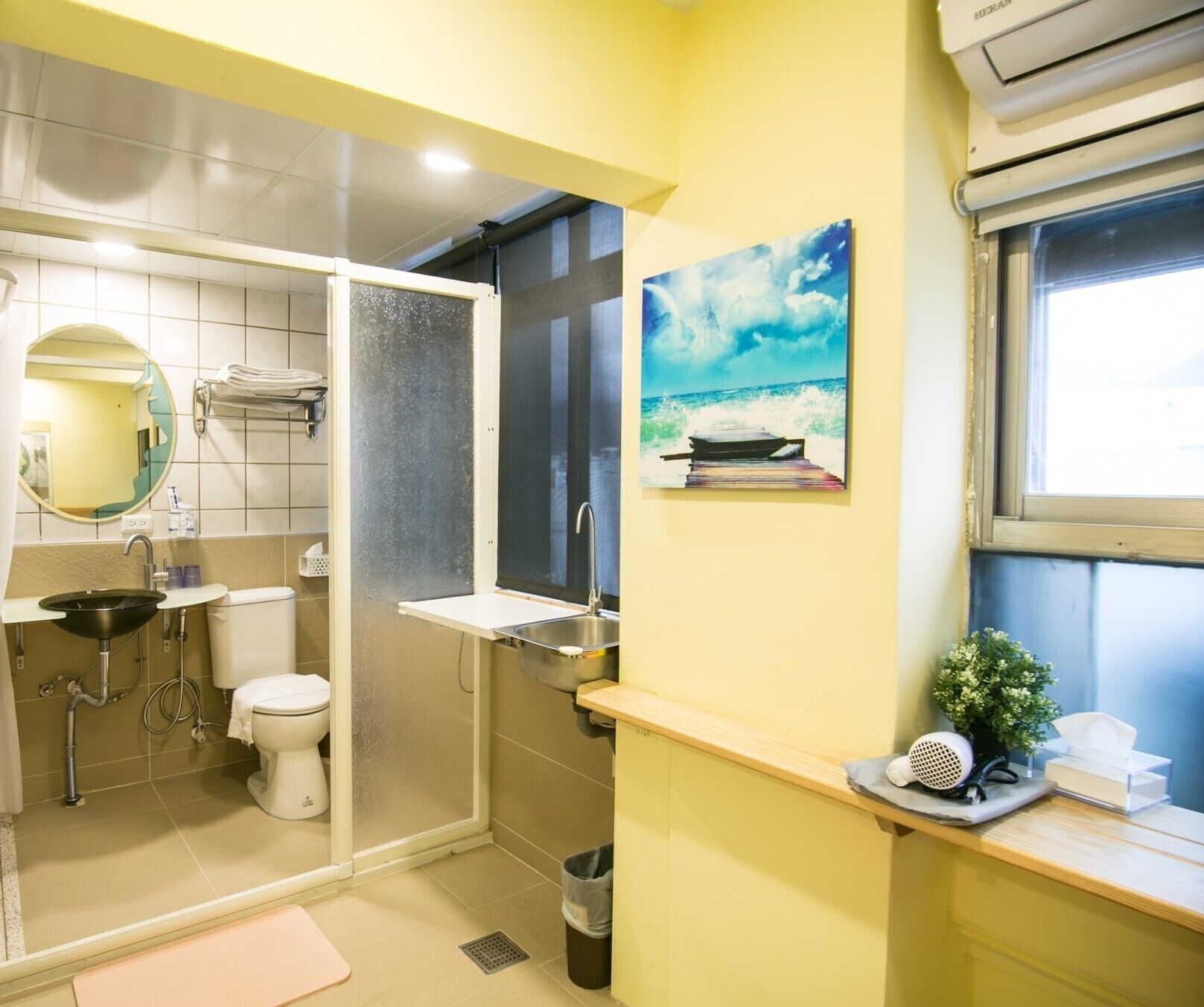 shower, free toiletries, hair dryer, slippers