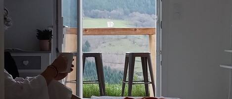 Comfort Double Room (Chambre d'horzals) | Ropa de cama de alta calidad, camas con efecto memoria y escritorio