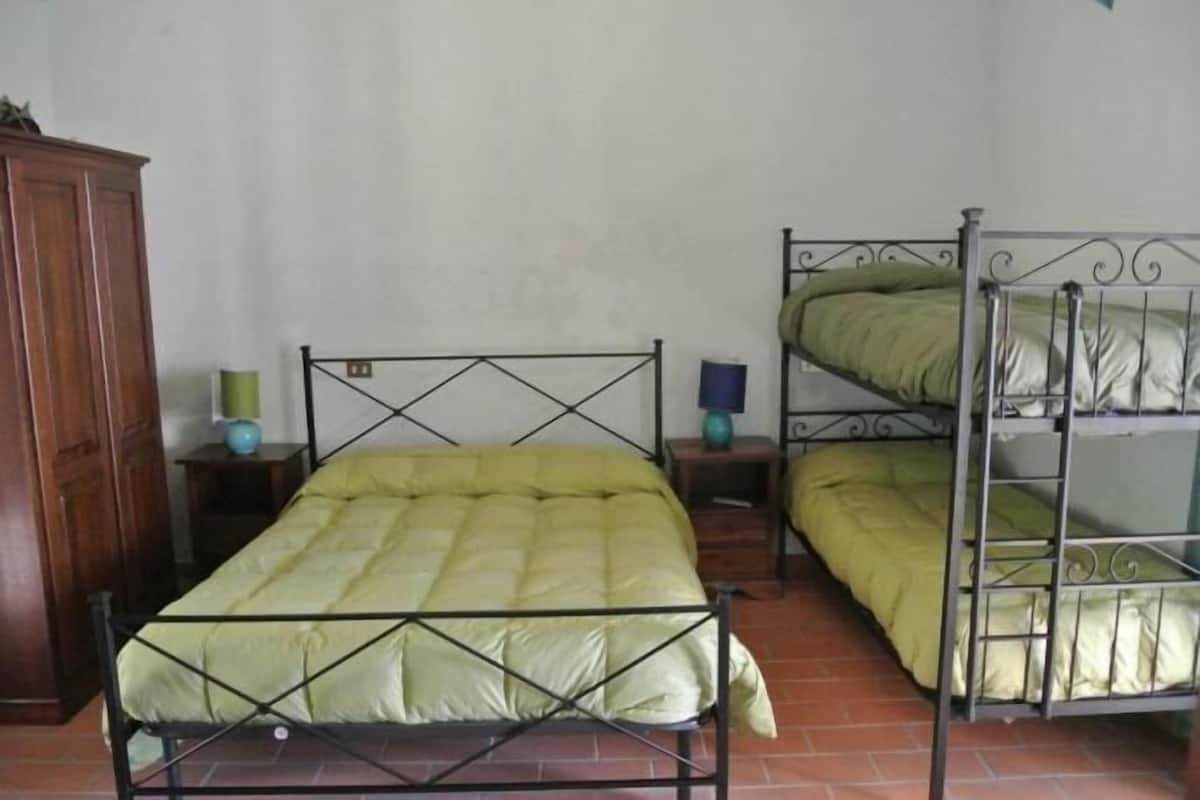 Ropa de cama y acceso para silla de ruedas