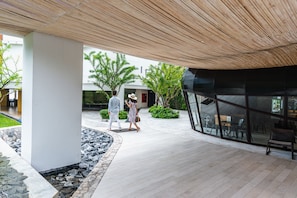 Terrace/patio - Veranda Beachfront Residence Pattaya (Pattaya)