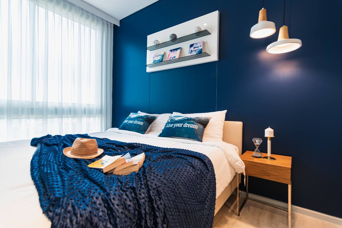 2 Bedrooms Deluxe Apartment with Partial Sea View | 이집트산 면 시트, 고급 침구, 메모  리폼 침대, 객실 내 금고