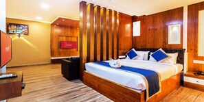 Caja de seguridad en la habitación y escritorio