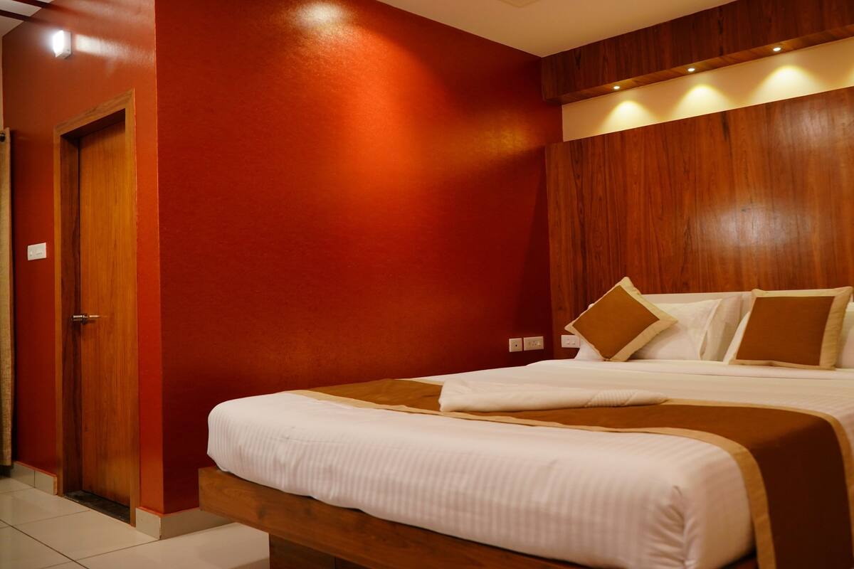 Classic Double Room (NON AC) | In-room safe, desk, soundproofing, iron/ironing board (on request)