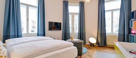 Roupas de cama premium, edredons de pluma, frigobar