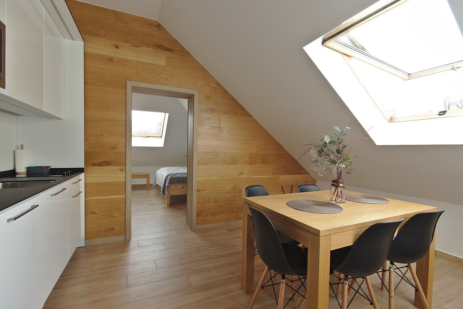 Deluxe Apartment, 2 Bedrooms, Balcony (Attic) | Living area