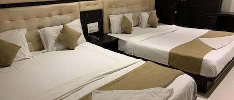 Deluxe Quadruple Room