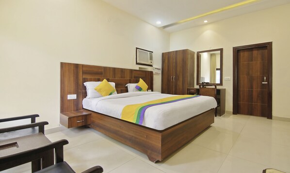 Rollaway beds, free WiFi, bed sheets