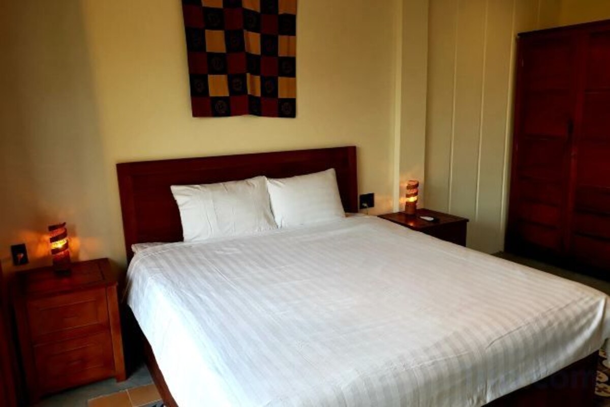 In-room safe, WiFi (free), individually decorated