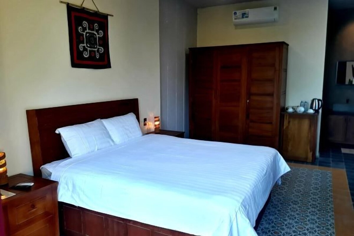 In-room safe, free WiFi, individually decorated, individually furnished