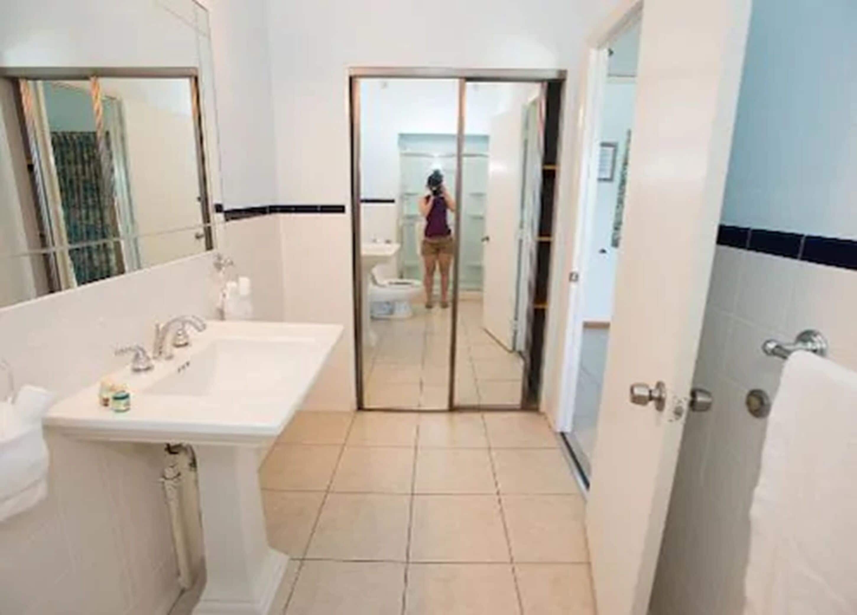 1 bedroom, egyptian cotton sheets, premium bedding, minibar