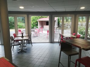 Terrace/patio - Le New Salin (Brehal)