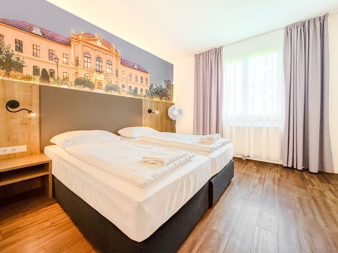 Deluxe Room | Soundproofing, free WiFi, bed sheets