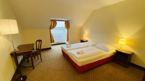 Chambre Double Standard | Bureau, chambres insonorisées, Wi-Fi gratuit, draps fournis