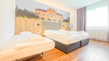Deluxe Room | Soundproofing, free WiFi, bed sheets
