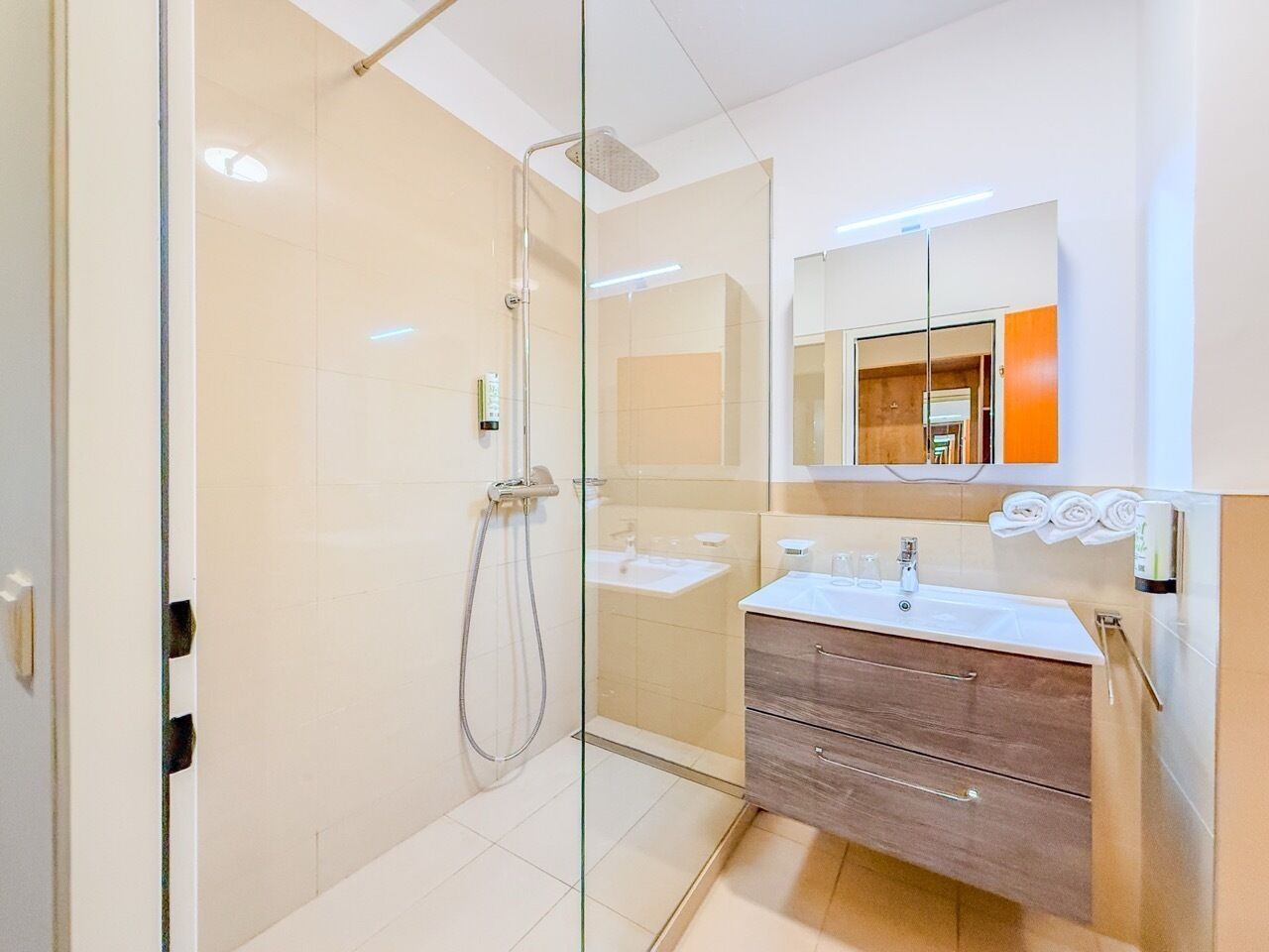 Quarto luxo | Banheiro | Toalhas de banho 