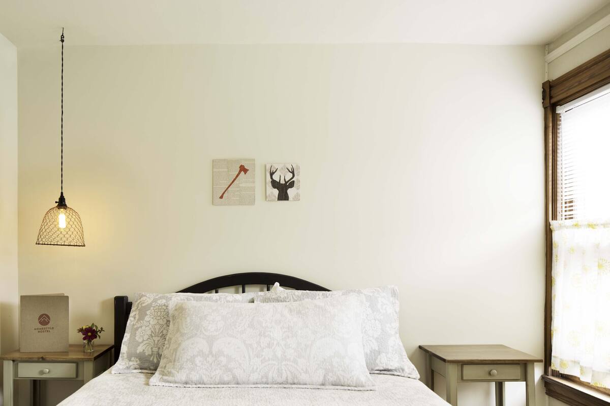 Egyptian cotton sheets, premium bedding, memory-foam beds