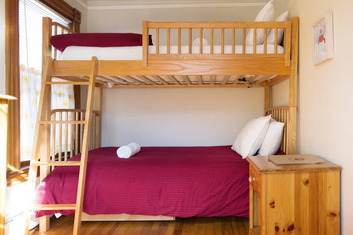 Egyptian cotton sheets, premium bedding, memory-foam beds