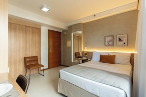 Loft Supérieur | Coffres-forts dans les chambres, bureau, draps fournis