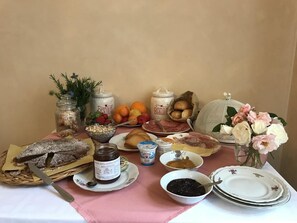 吃到飽自助式早餐