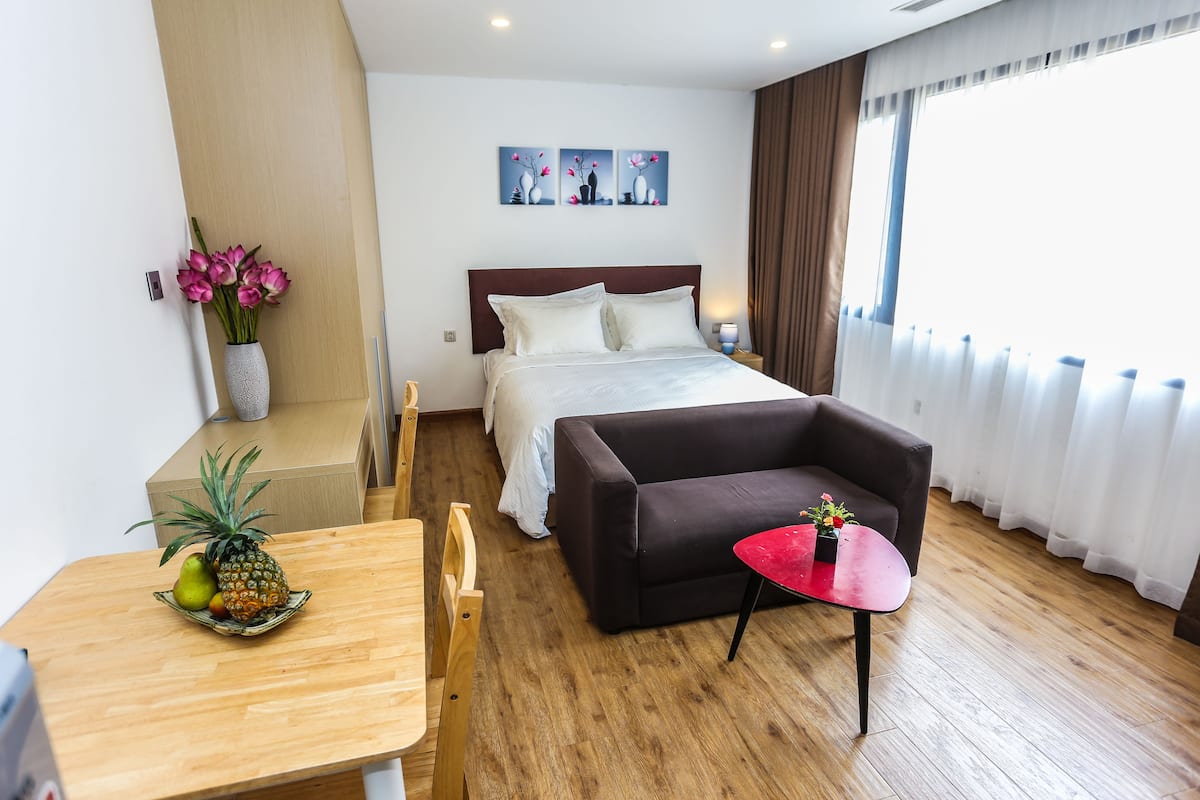 Standard Studio | 1 bedroom, minibar, in-room safe, individually decorated