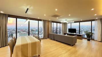 Panoramic Penthouse, 2 Bedrooms | 1 bedroom, minibar, in-room safe, individually decorated