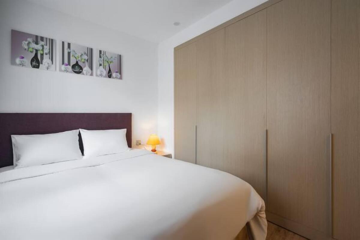 Premium bedding, memory foam beds, minibar, in-room safe