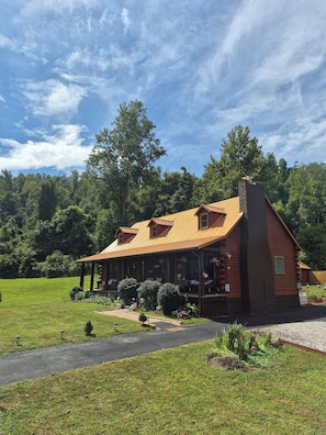 Unclassified image, 5 of 30, button - Log Cabin in the Field (Huntington)