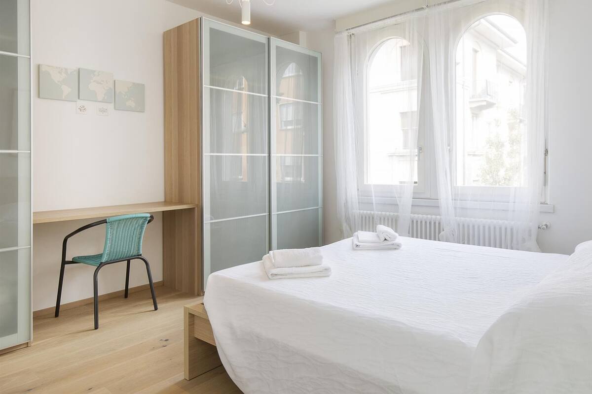 MARAINI 34 | 2 camere, copriletto in piuma, ferro/asse da stiro