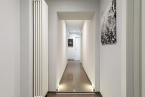 Down duvets, iron/ironing board, cots/infant beds, free WiFi - Maraini Apartments (Lugano)