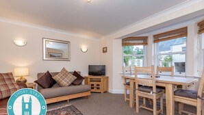 Comfort Cottage, 2 Bedrooms | Living room