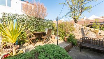 Apartment, 3 Bedrooms | Terrace/patio