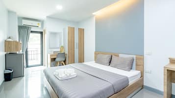 Superior Double Room | Desk, free WiFi, bed sheets
