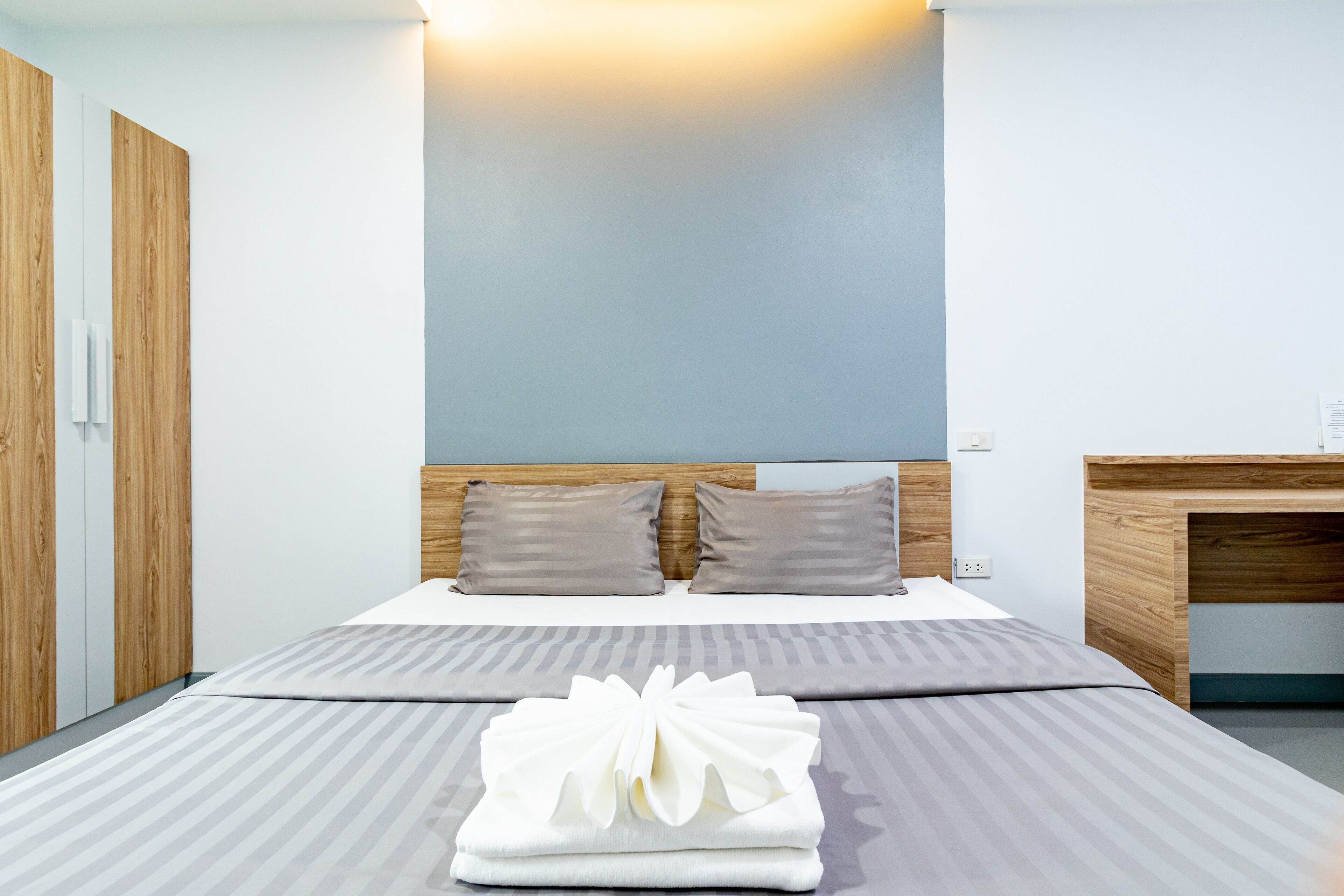 Superior Double Room | Desk, free WiFi, bed sheets